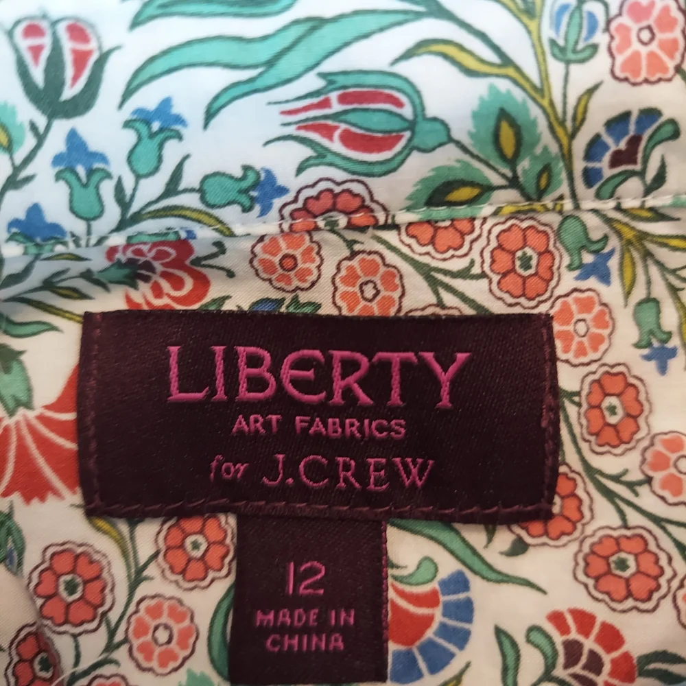 J. Crew Art Fabrics Floral Women's Button Down Shirt - Picture 5 of 6